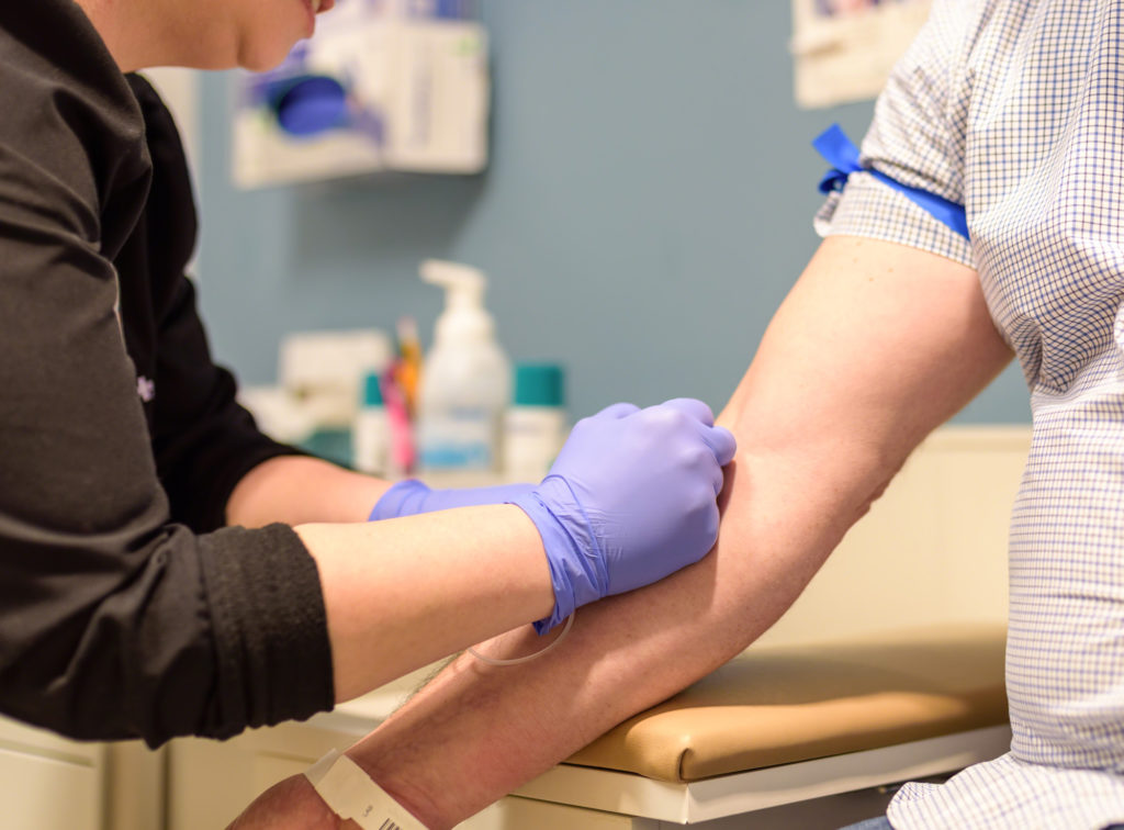 6 Vital Reasons to Schedule and Follow Through With Annual Blood Tests